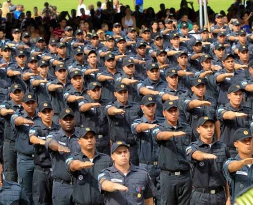 Concurso Polícia Militar do Rio de Janeiro!! 2000 vagas!! Salário –  R$ 5.233,88