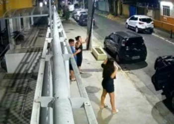 Mulher é baleada em arrastão no RJ