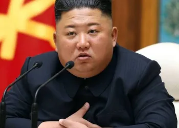 Coreia do Norte condena bebê de 2 anos a prisão perpétua