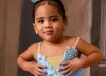 Menina de 5 anos mata prima de 2 anos com tiro acidental