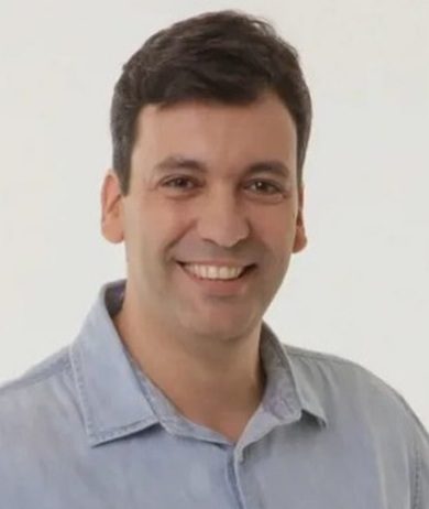 Prefeito de Mangaratiba tenta aumentar o próprio salário para R$42 mil reais!!