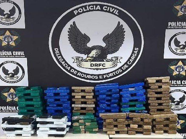 Dois traficantes presos com 300 kgs de maconha na Avenida Brasil
