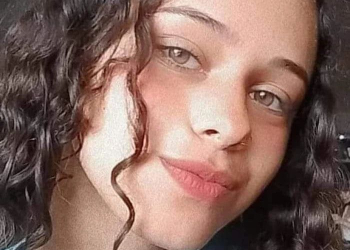 Adolescente desaparece no RJ após mãe ir a supermercado