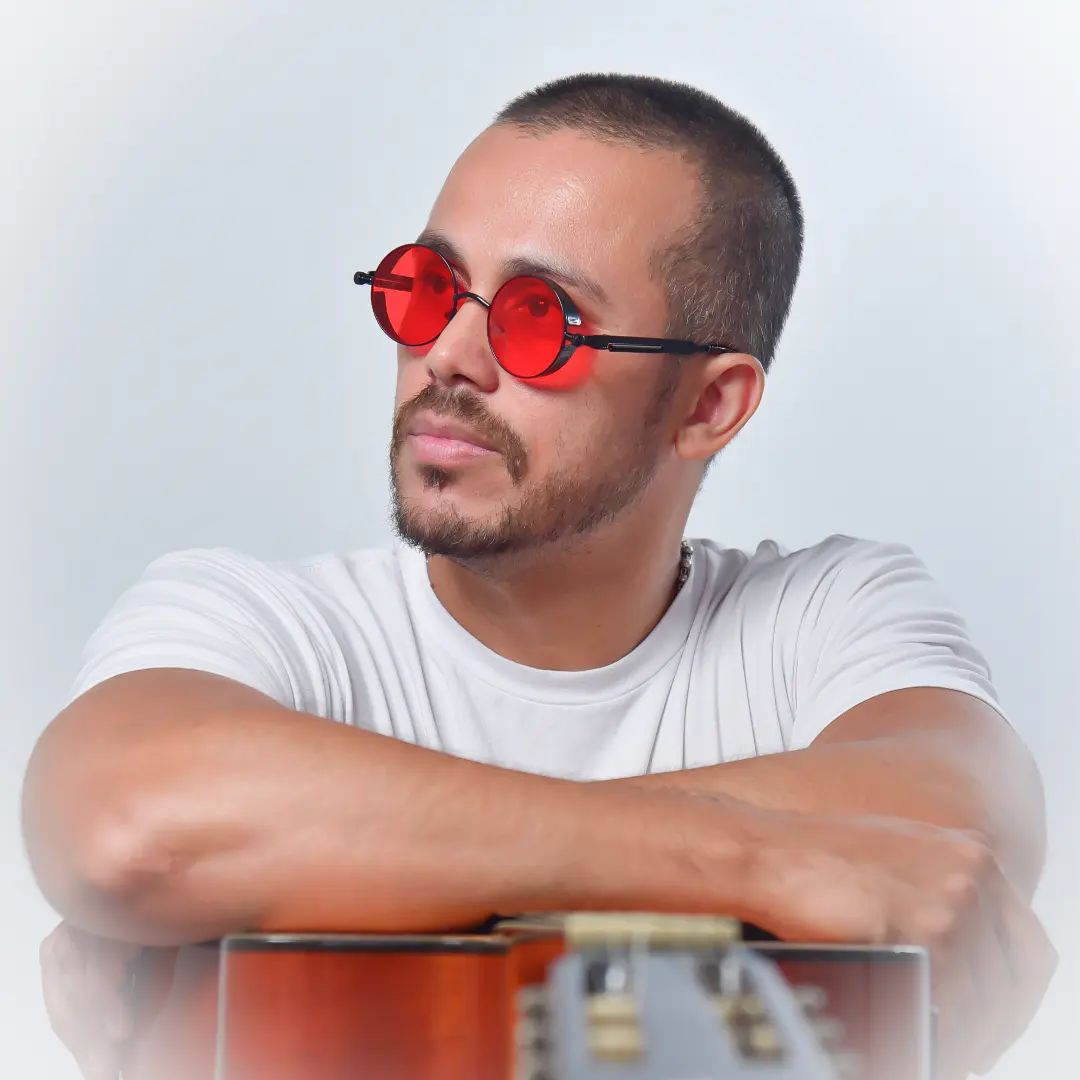 West Musical recebe o cantor Marcio Bragança neste fim de semana