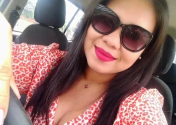 Mãe é presa por abusar sexualmente do filho de 7 anos
