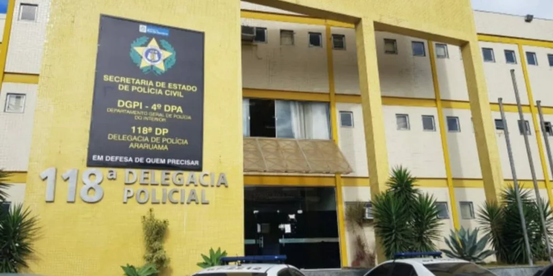 Mulher trans é presa por assassinar homem com tesouradas