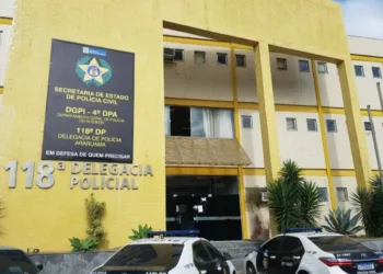 Mulher trans é presa por assassinar homem com tesouradas