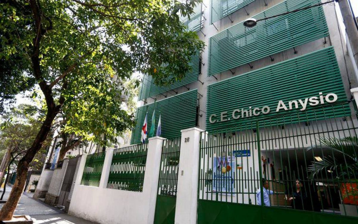 Aluno perde dentes em agressão escolar na Zona Norte