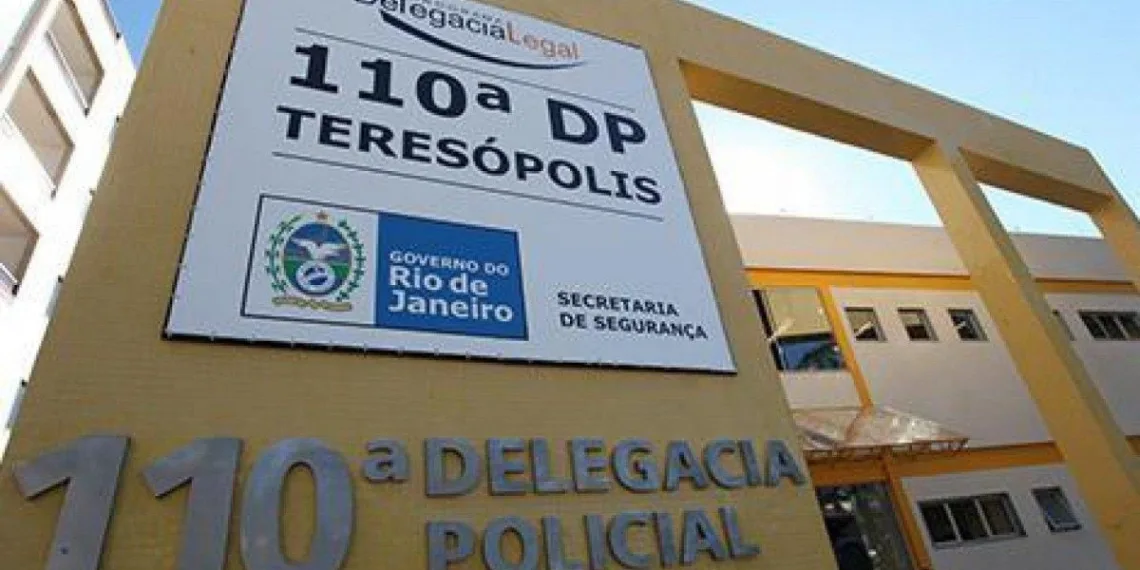 Polícia prende suspeitos de espancar homem até a morte com um pedaço de madeira