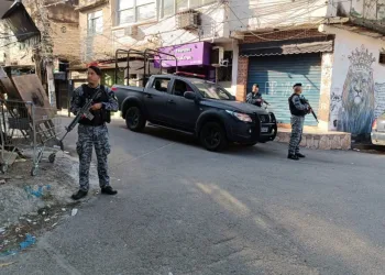Confronto Resulta em Morte e Medo na Comunidade no Rio