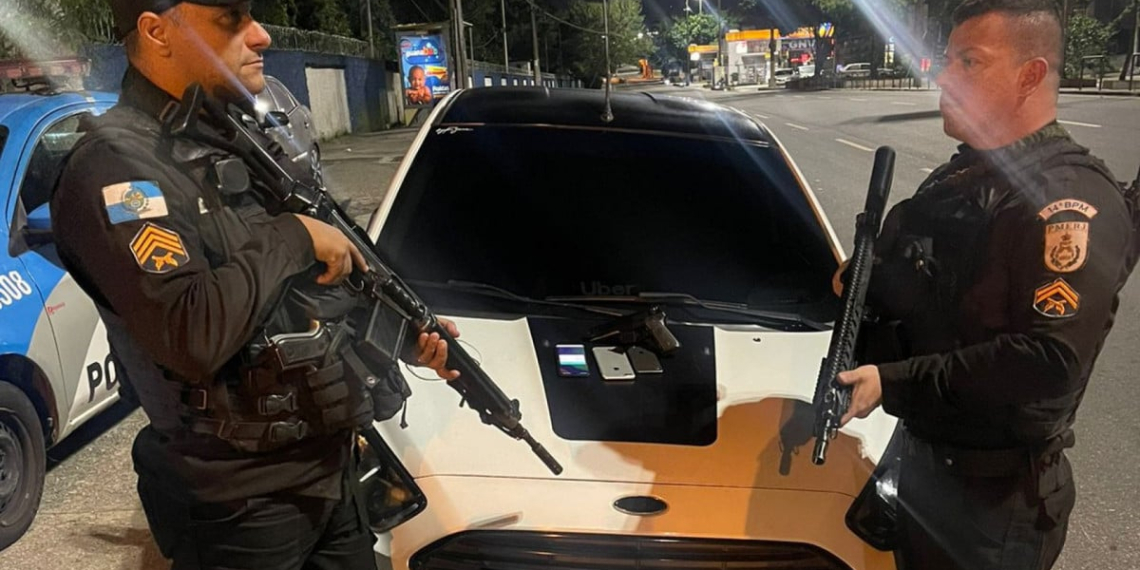 Homens são presos durante tentativa de assalto na Zona Oeste