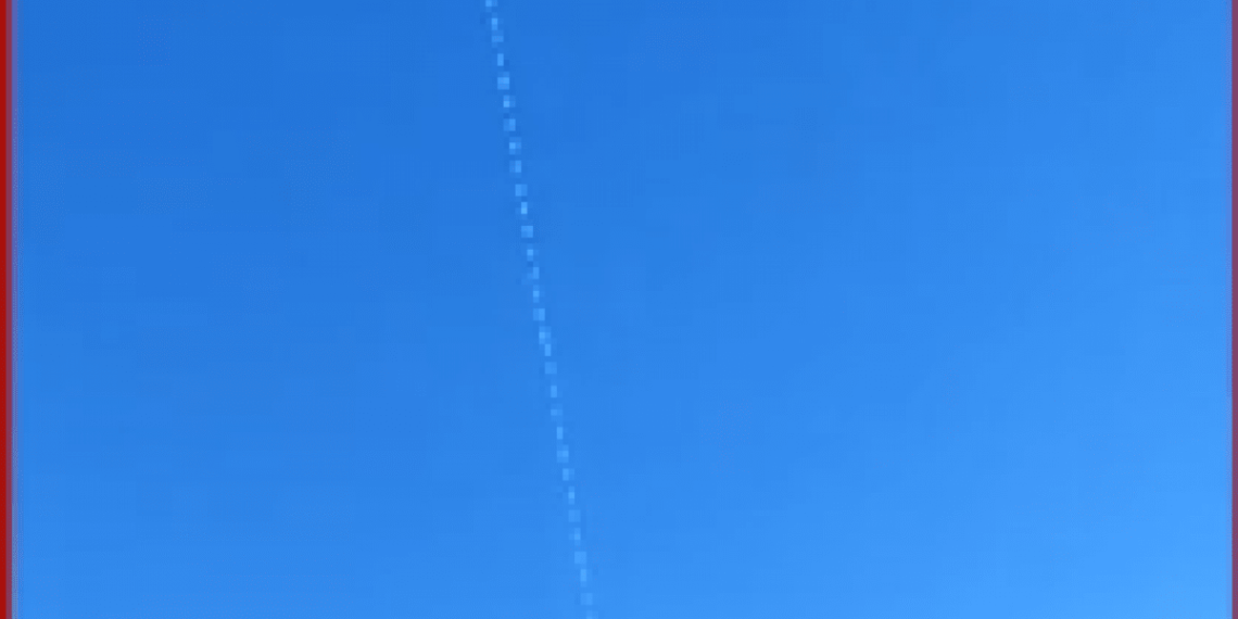 Montanhista resgatado de helicóptero após acidente no pico Dedo de Deus