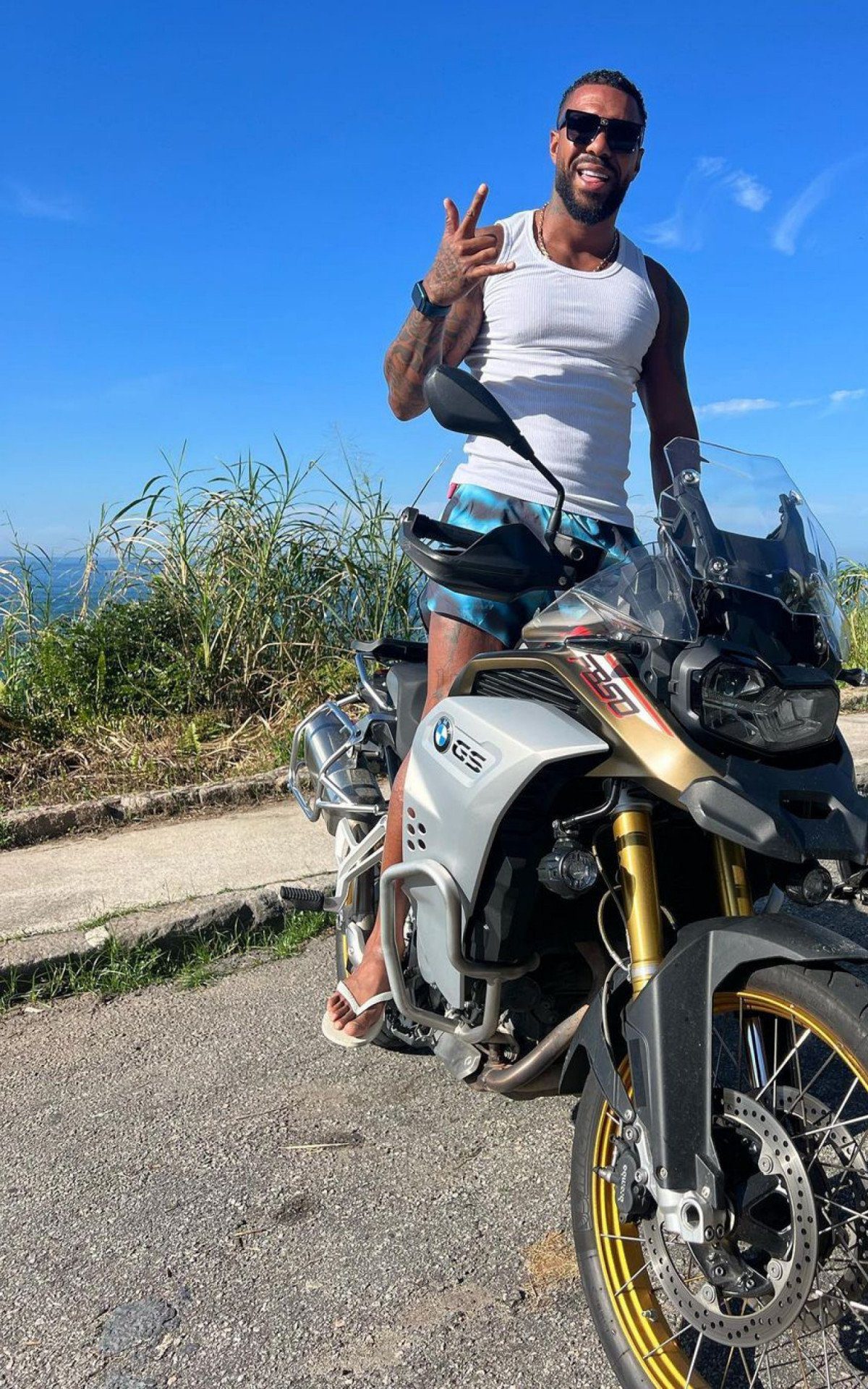 Instrutor de Autoescola é Preso com Veículos Clonados na Zona Oeste