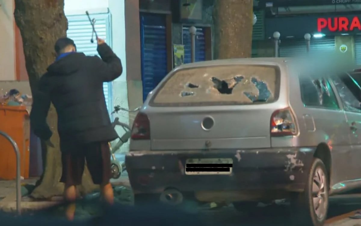 Motorista embriagado atropela ciclista, foge de blitz e destrói próprio carro após prisão