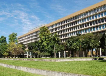 Prazo para solicitar isenção da taxa de inscrição no Vestibular Uerj se encerra em 19 de junho