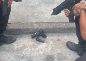 Confronto Policial na Zona Oeste Resulta em um Suspeito Morto e Outro Preso