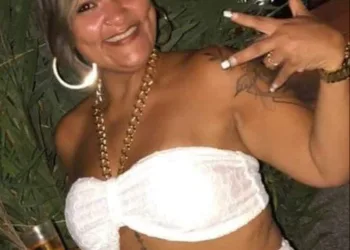 Mulher é assassinada numa praça na Zona Oeste