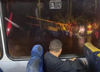 ( VÍDEO) Acidente gravíssimo na costa verde agora noite