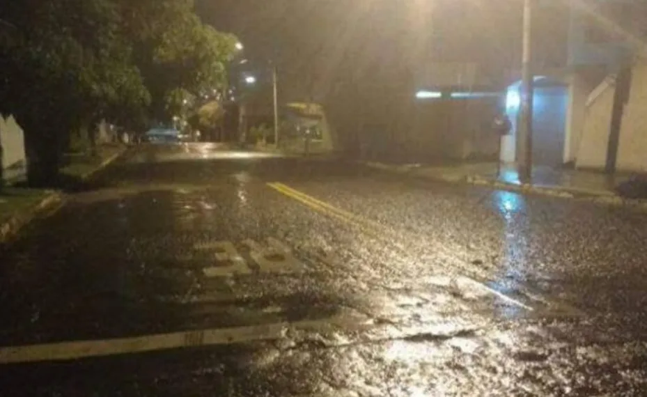 Sexta feira (02) deve chover forte de madrugada9