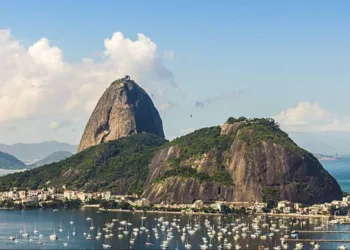 Paralisação das obras da Tirolesa do Pão de Açúcar é determinada pela Justiça após polêmica e protestos