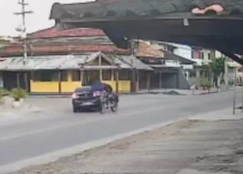( video) Idoso é atropelado em Campo Grande nesse domingo!! Motorista fugiu