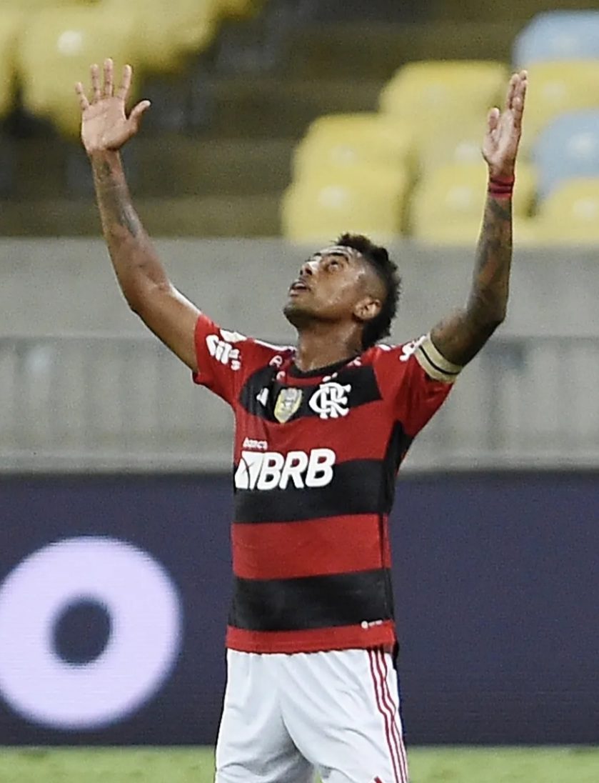 Flamengo domina o Grêmio com placar de 3 a 0 no Maracanã