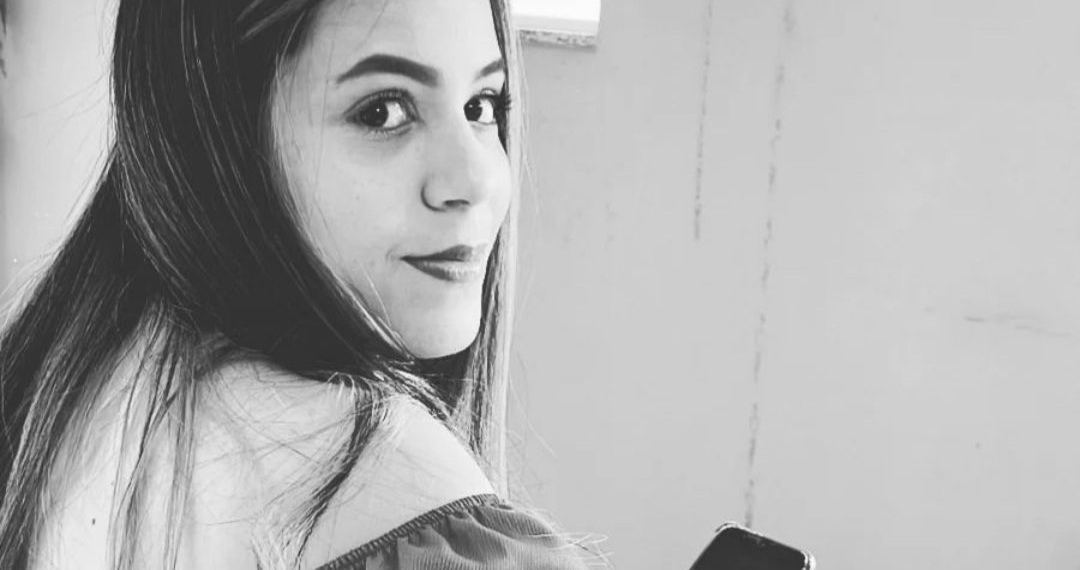 Identificada Jovem de 25 anos que morreu num  acidente grave com moto elétrica no RJ