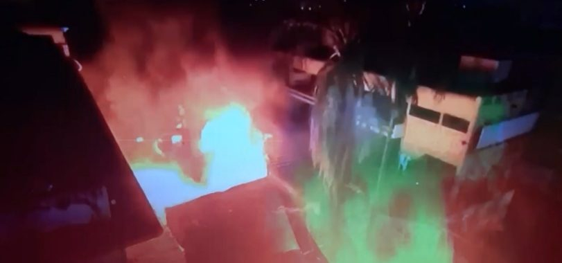 Urgente!! Incêndio de grandes proporções numa residência no RJ