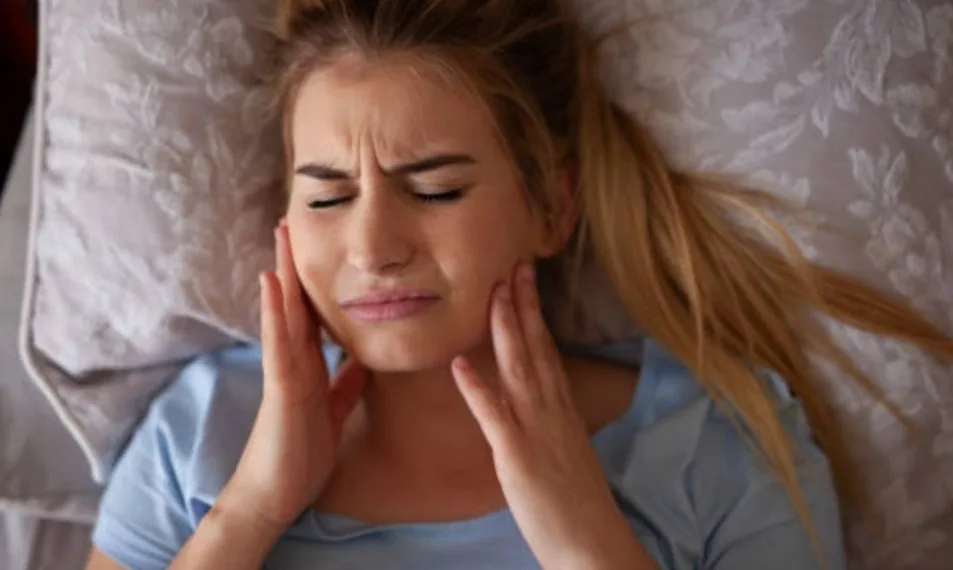 O Bruxismo: Causas, Sintomas e Tratamentos para o Transtorno do Ranger de Dentes