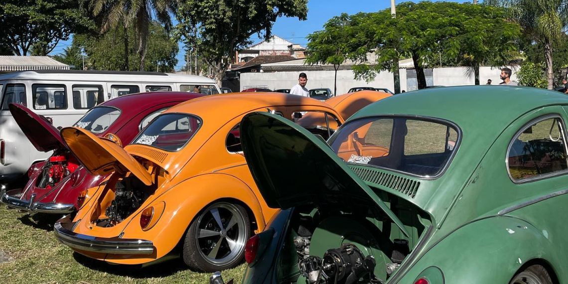 Encontro de carros antigos em Campo Grande!! Não percam!!