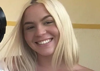 ESTUDIOSA, TRABALHADORA E DO LAR’, DIZ MÃE DE JOVEM PRESA APÓS IR A ENTREVISTA DE EMPREGO NO RIO.