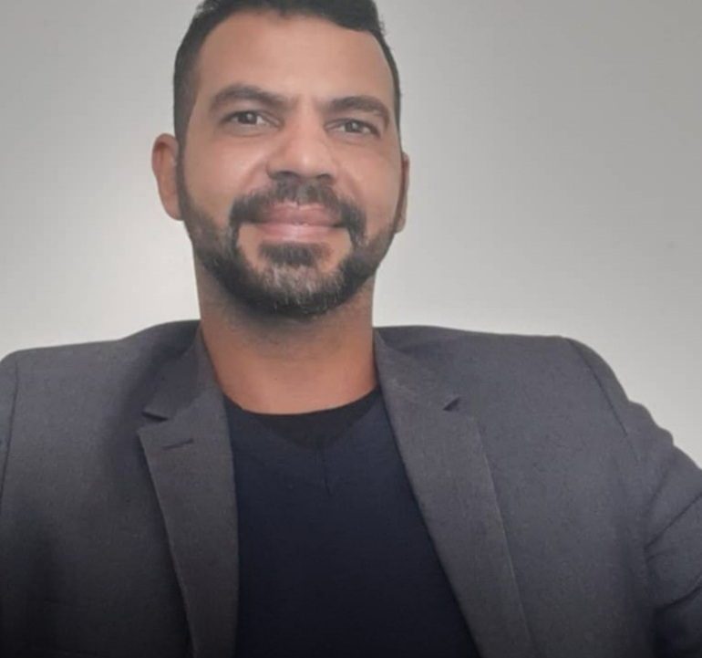 Empresário é morto durante troca de tiros em tentativa de roubo no RJ