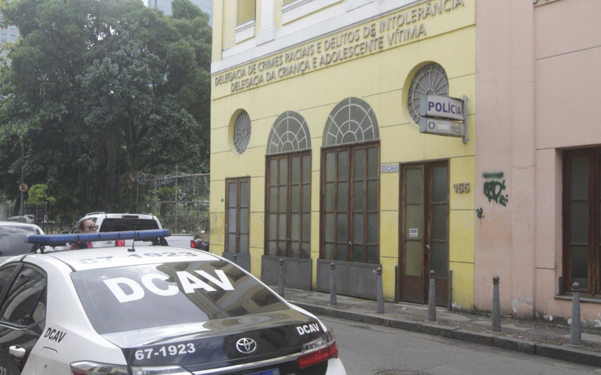 Padre Acusado de Abuso Sexual de Duas Crianças é Detido no Rio