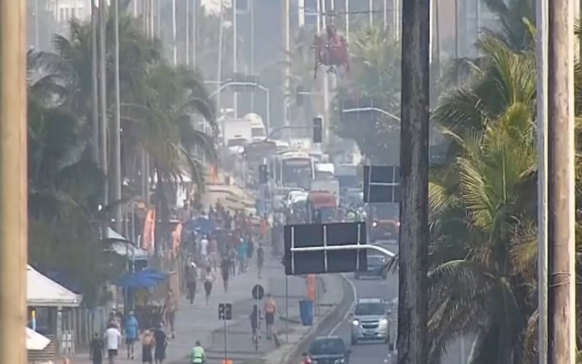 Mulher Atropelada por Motocicleta na Barra da Tijuca é Resgatada por Helicóptero