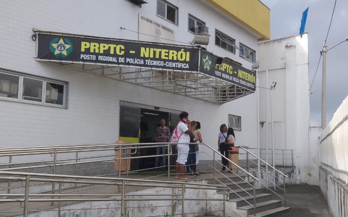 Descoberta Chocante: Feto Masculino é Encontrado em Telhado de Residência