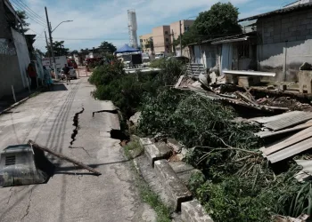 Moradora tem Casa Interditada Próximo ao Canal Caboclo, Local do Desaparecimento de Idosa