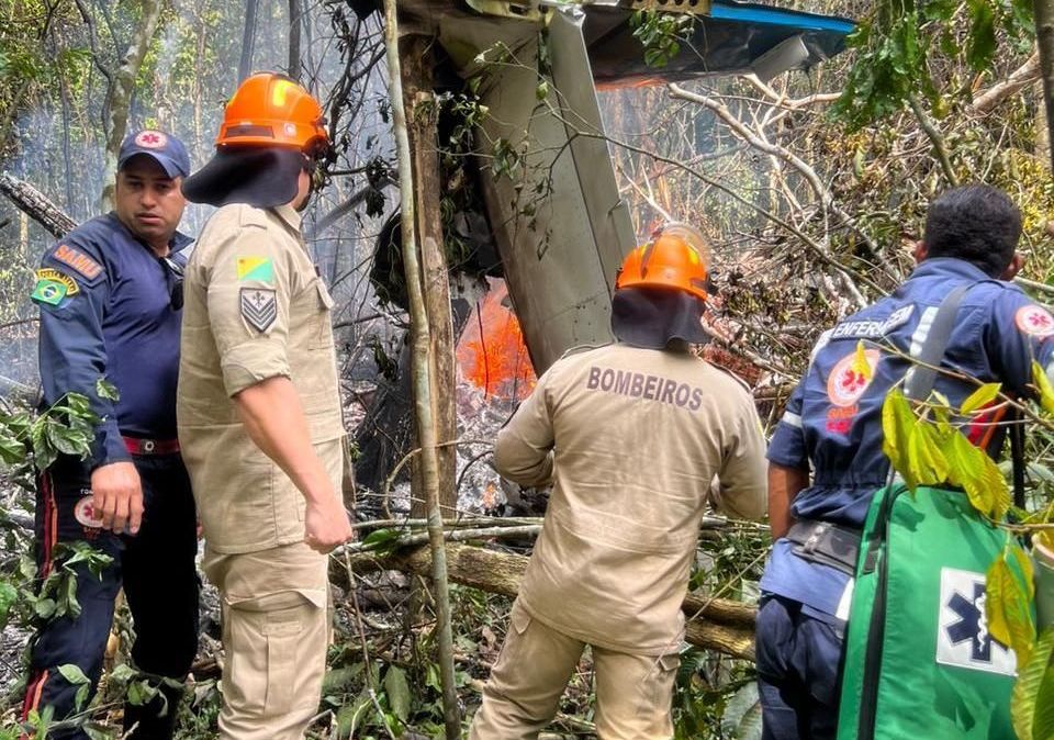 Queda de Avião no Acre Deixa 12 Mortos: Entenda o Trágico Acidente