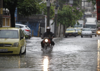 Chuva Intensa Causa Estragos em Menos de Uma Hora no Rio de Janeiro