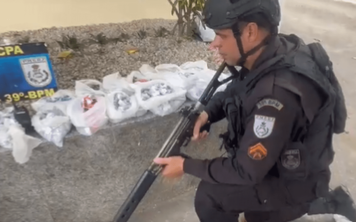 PM prende dois traficantes com grande quantidade de drogas no Rio
