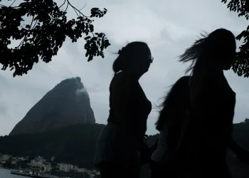 Rio de Janeiro Supera Chuvas Intensas e Retorna ao Estágio de Normalidade