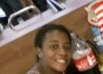 Homem Mata Companheira a Tiros na Frente dos Filhos