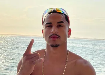 Polícia investiga execução a tiros de jovem em Barra de Guaratiba