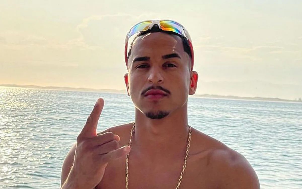 Polícia investiga execução a tiros de jovem em Barra de Guaratiba