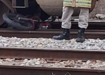 Acidente Grave: Motociclista Atropelado por Trem