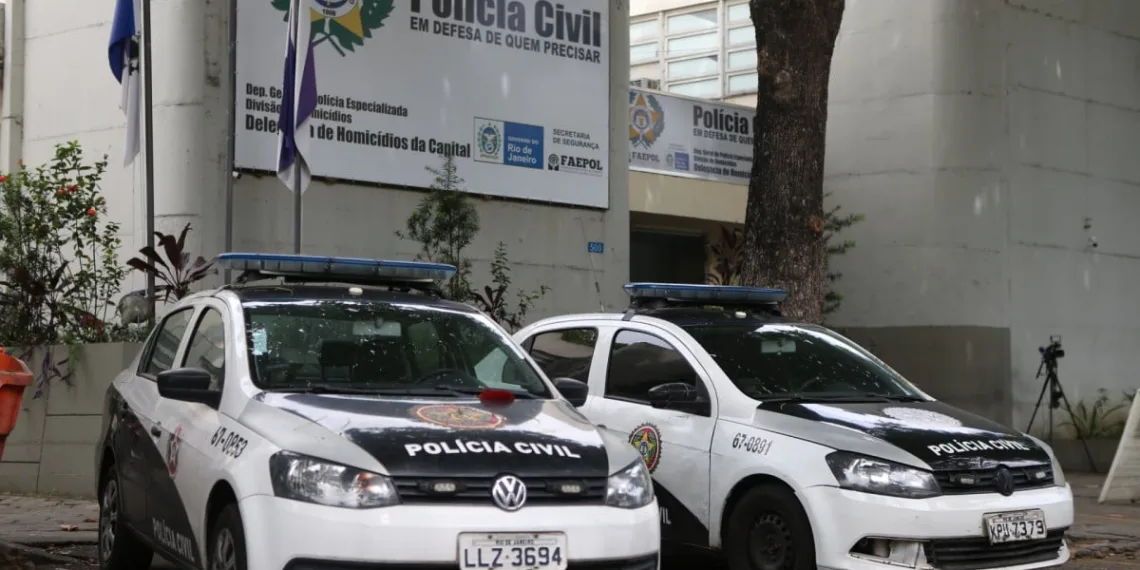 Homem é Morto a Pauladas por ‘Justiceiros’ no Rio de Janeiro