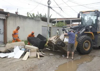 Rompimento de Adutora em Campo Grande Deixa Prejuízo para Moradores