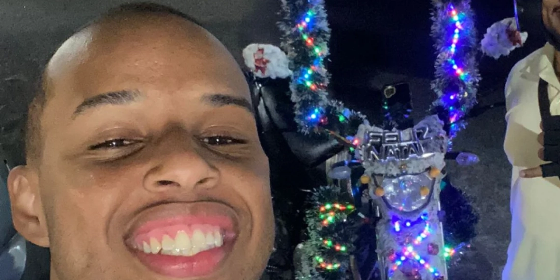 Natal Sobre Rodas: Motociclista Decora Moto e Vira Sensação no Rio