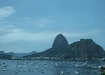 Calor e Chuvas Marcam Início de Dezembro no Rio de Janeiro