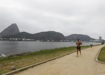 Semana no Rio de Janeiro Será Marcada por Pancadas de Chuva e Variação de Temperatura