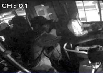 Vídeo: Ônibus é Tomado por Criminosos no Rio